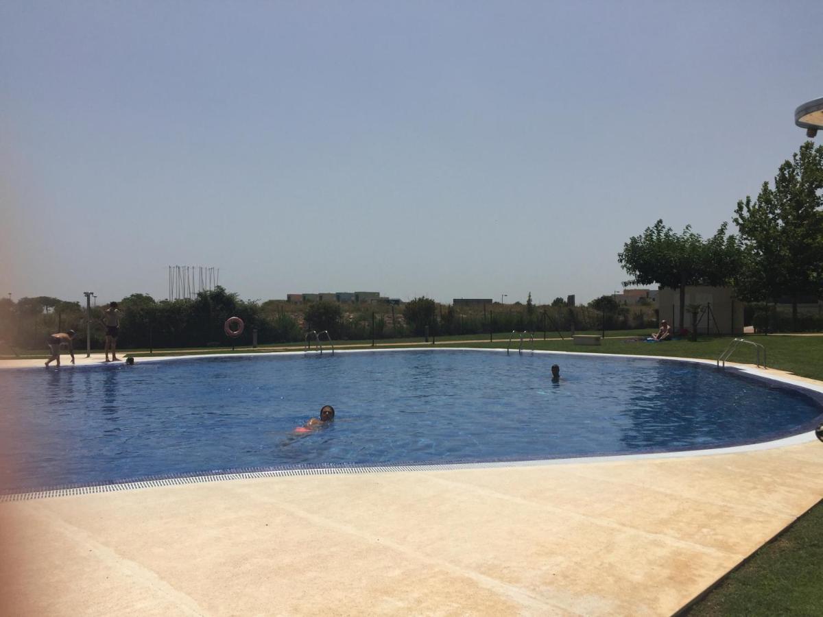Chalet Adosado 3 Dormitorios San Jorge  ภายนอก รูปภาพ